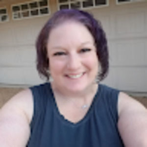 Meet your Posher, Julee